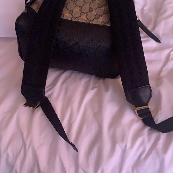 Gucci backpack with bee emblem. Bag no longer available on website. - Picture 3 of 4